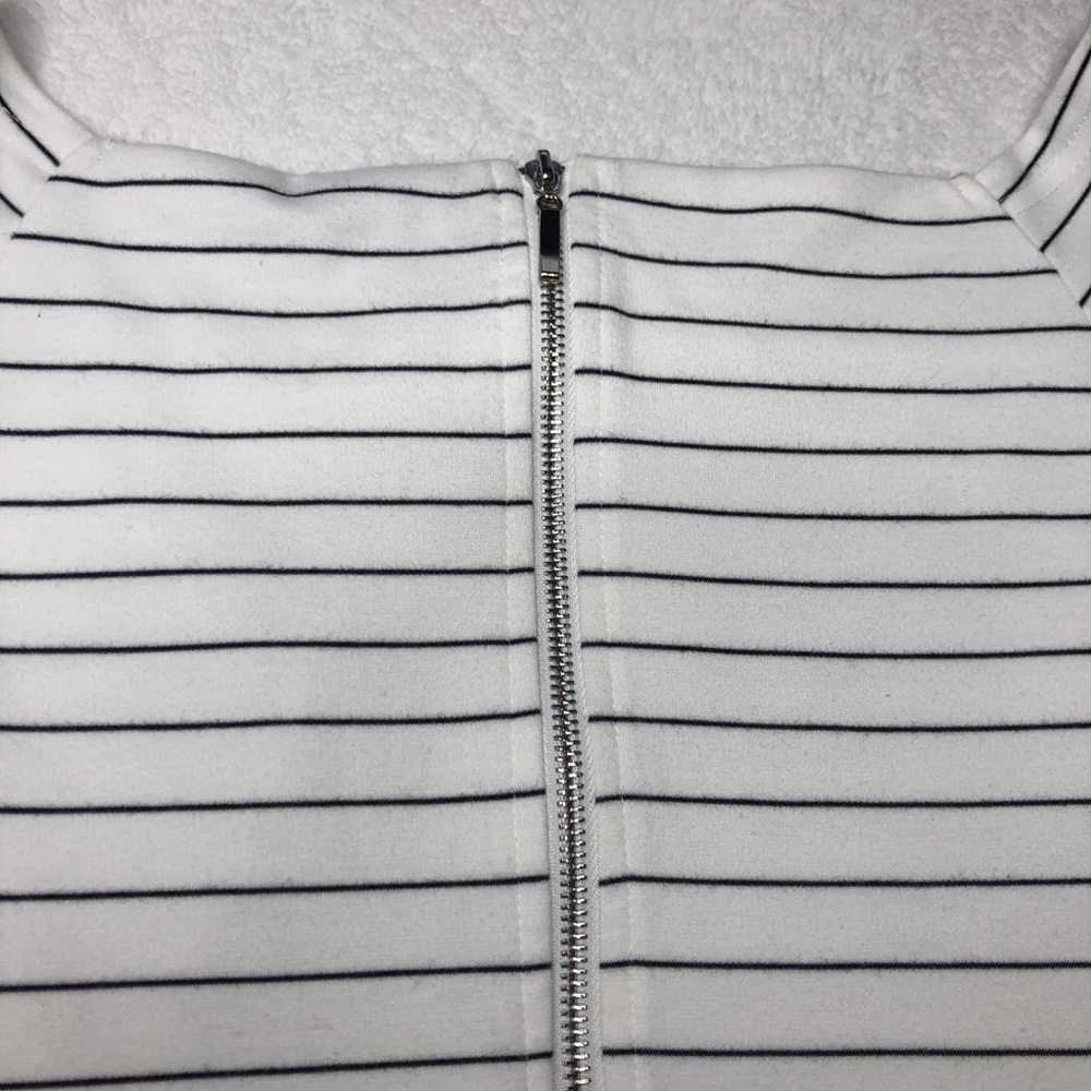 Lucy Paris White And Black Stripped Fitted Dress - Picture 6 of 11